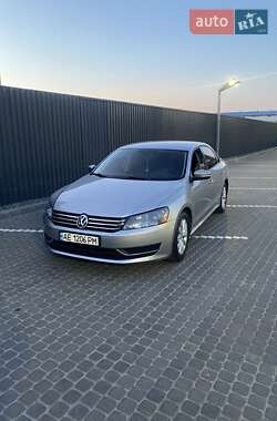 Седан Volkswagen Passat 2013 в Днепре