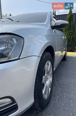Универсал Volkswagen Passat 2011 в 
