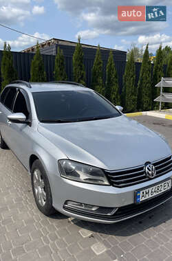 Универсал Volkswagen Passat 2011 в Коростене