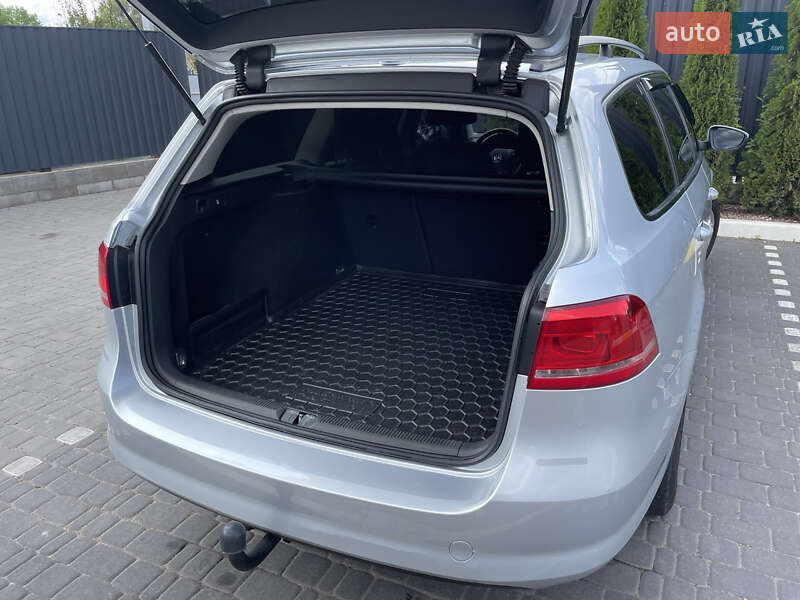 Универсал Volkswagen Passat 2011 в Коростене