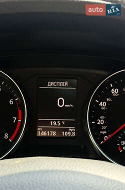 Седан Volkswagen Passat 2016 в 