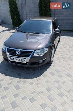 Седан Volkswagen Passat 2006 в Кропивницком