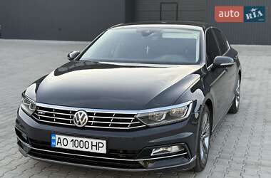 Седан Volkswagen Passat 2015 в 