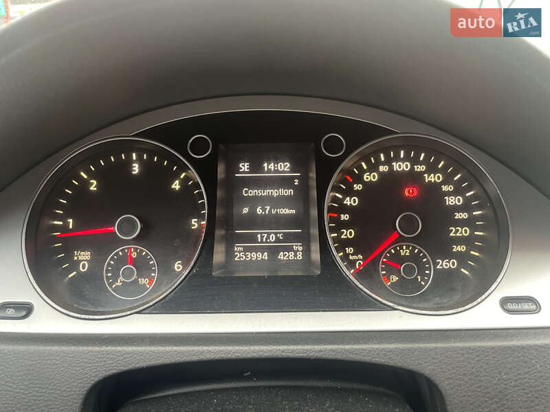 Седан Volkswagen Passat 2009 в Рівному