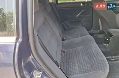Универсал Volkswagen Passat 2000 в 