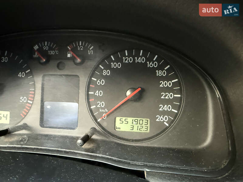 Седан Volkswagen Passat 1999 в Херсоні
