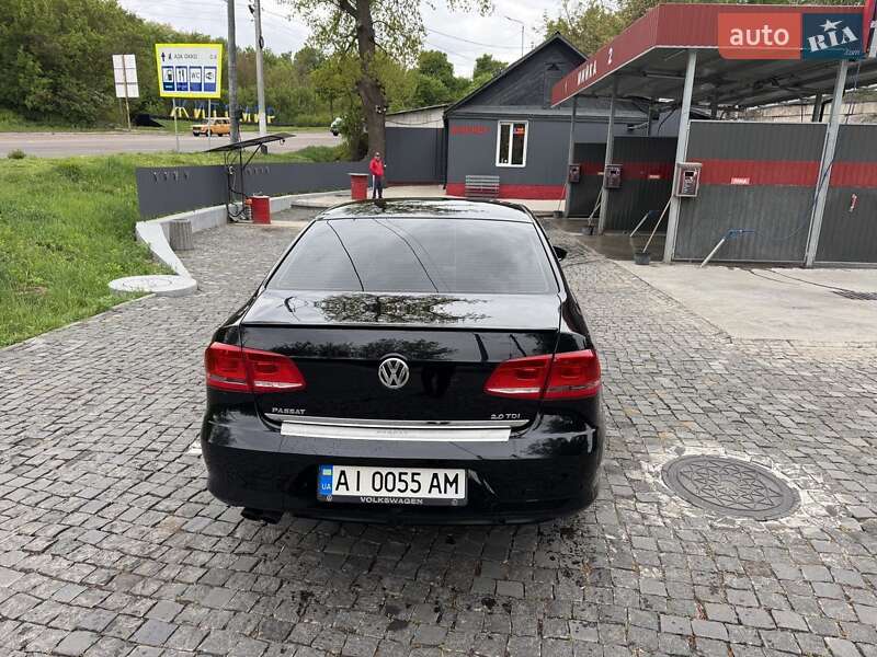 Седан Volkswagen Passat 2012 в Житомире