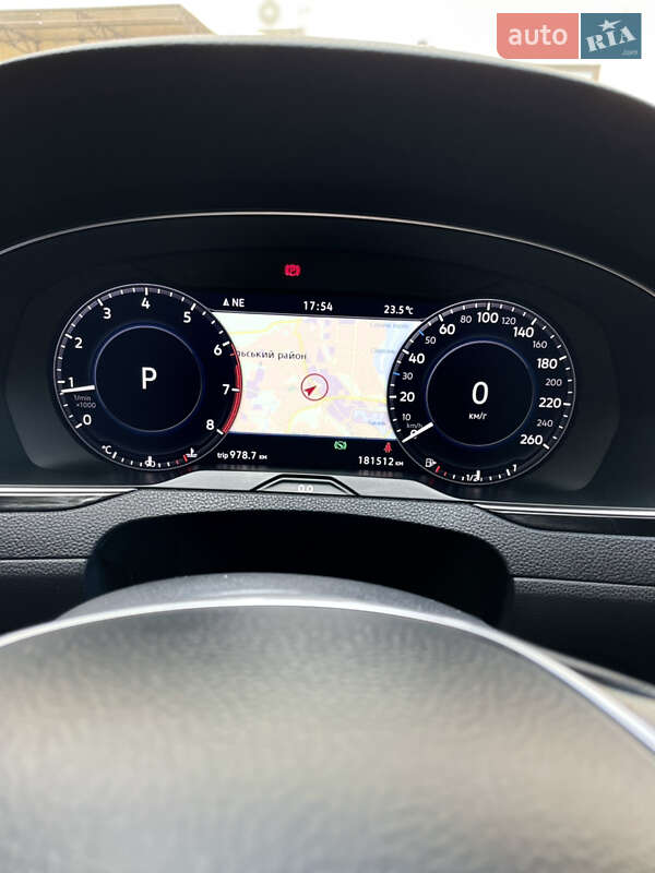 Седан Volkswagen Passat 2018 в Києві