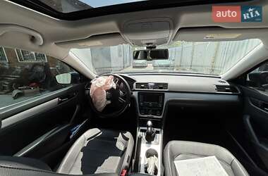 Седан Volkswagen Passat 2012 в 