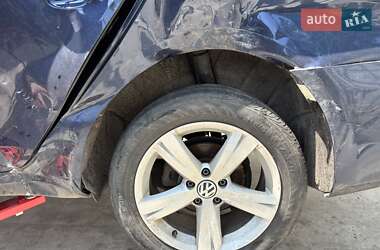 Седан Volkswagen Passat 2012 в 