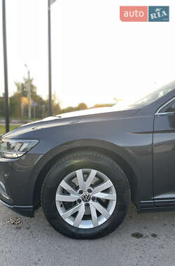 Универсал Volkswagen Passat 2020 в 