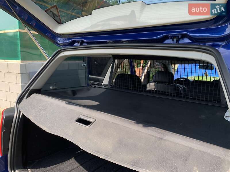 Универсал Volkswagen Passat 2001 в Сарнах