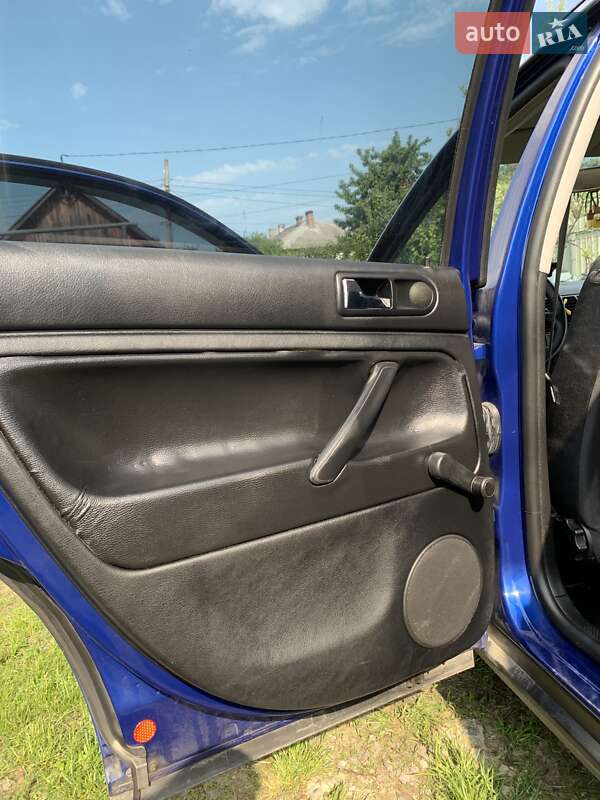 Универсал Volkswagen Passat 2001 в Сарнах
