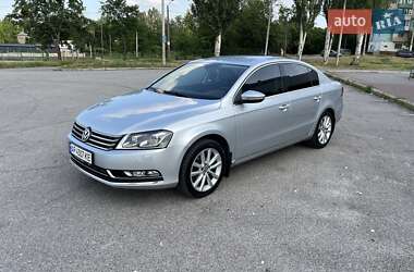 Седан Volkswagen Passat 2013 в Запоріжжі