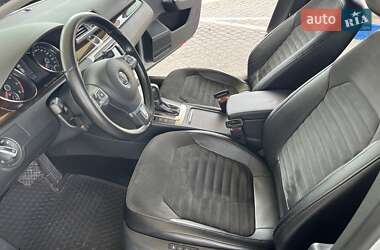 Седан Volkswagen Passat 2013 в 