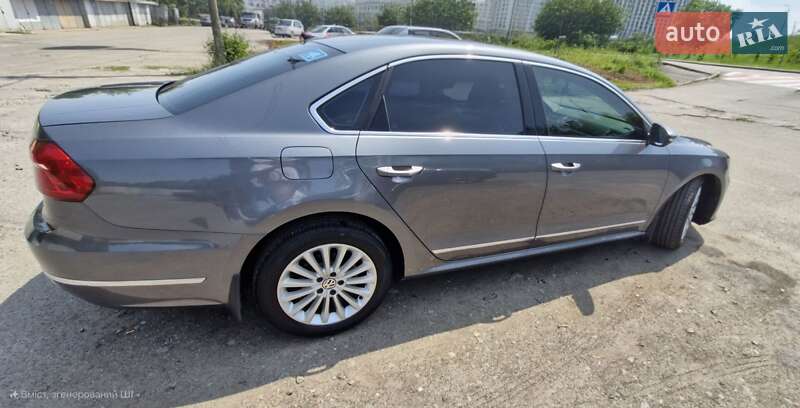 Седан Volkswagen Passat 2016 в Киеве