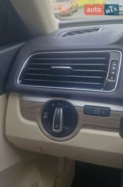 Седан Volkswagen Passat 2017 в 