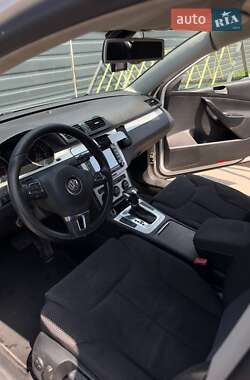 Универсал Volkswagen Passat 2009 в 