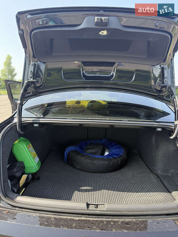 Седан Volkswagen Passat 2017 в Ромнах