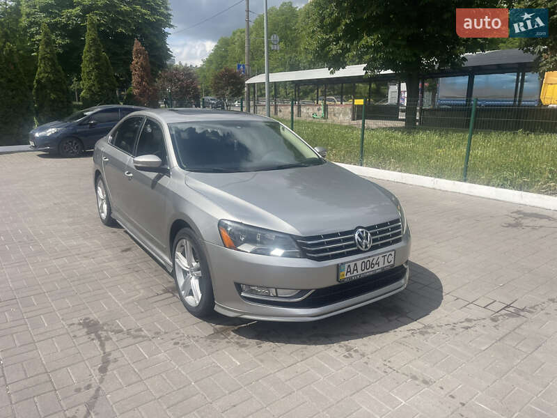 Седан Volkswagen Passat 2014 в Києві