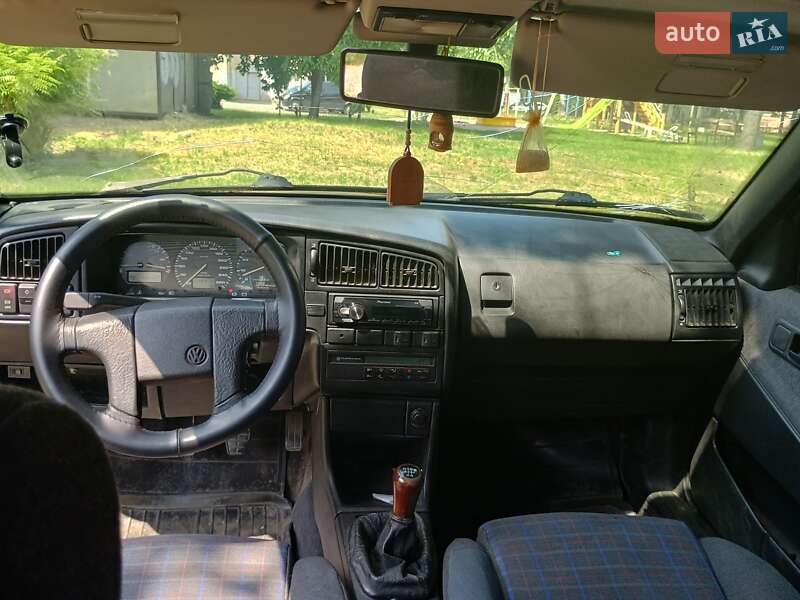 Универсал Volkswagen Passat 1992 в Киеве