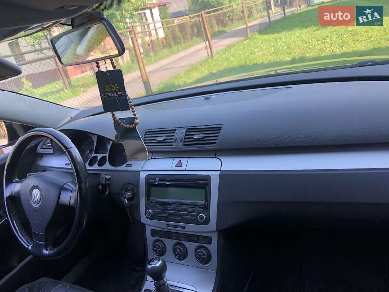 Седан Volkswagen Passat 2008 в Яремче