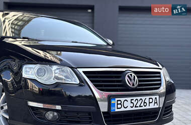 Седан Volkswagen Passat 2009 в 