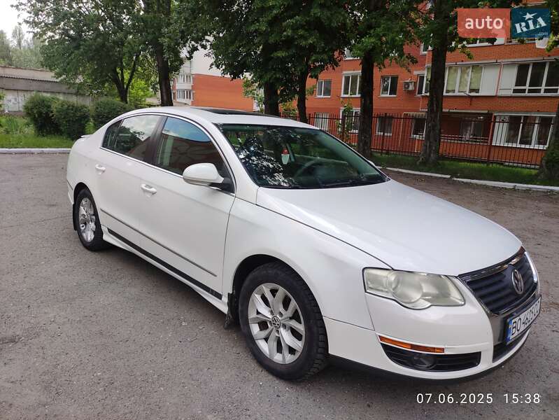 Седан Volkswagen Passat 2008 в Тернополе