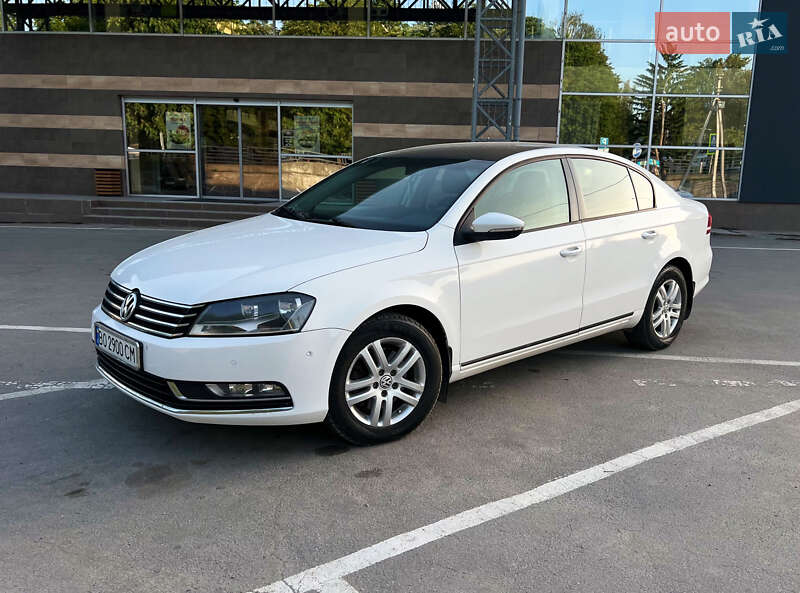 Седан Volkswagen Passat 2013 в Тернополе