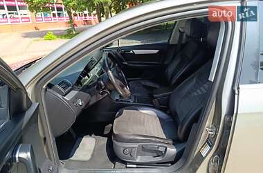 Універсал Volkswagen Passat 2013 в 