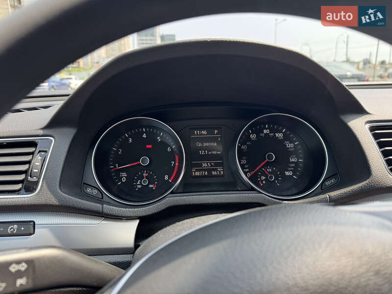 Седан Volkswagen Passat 2017 в Киеве