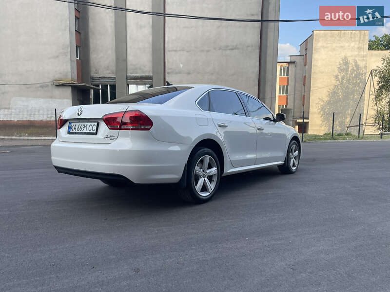 Седан Volkswagen Passat 2013 в Фастові