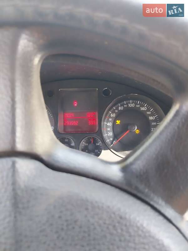 Универсал Volkswagen Passat 2006 в Косове