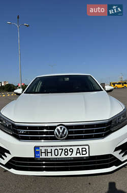Седан Volkswagen Passat 2017 в Одесі