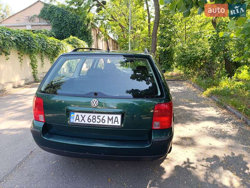 Универсал Volkswagen Passat 2000 в Харькове