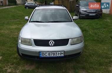 Універсал Volkswagen Passat 1999 в 