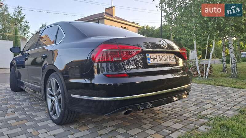 Седан Volkswagen Passat 2016 в Беляевке