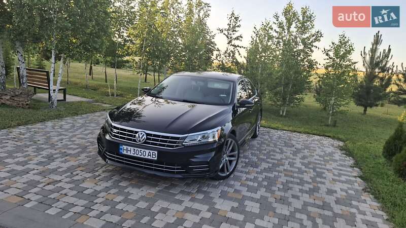 Седан Volkswagen Passat 2016 в Беляевке