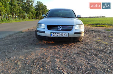 Седан Volkswagen Passat 2003 в Черкассах