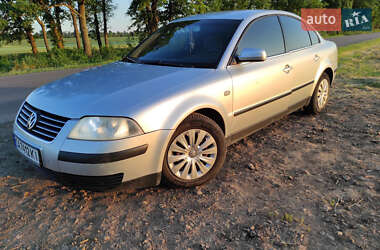Седан Volkswagen Passat 2003 в 