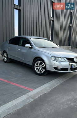 Седан Volkswagen Passat 2008 в 