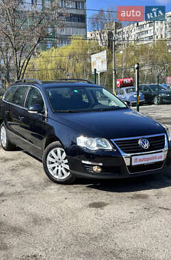 Универсал Volkswagen Passat 2010 в Сумах