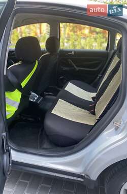 Седан Volkswagen Passat 1999 в 