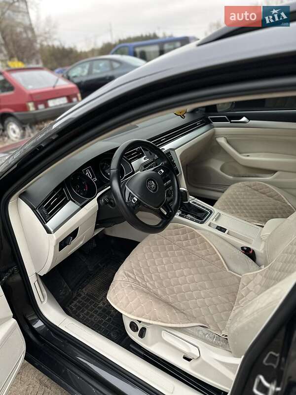 Универсал Volkswagen Passat 2017 в Павлограде