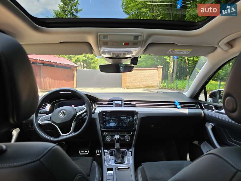 Универсал Volkswagen Passat 2020 в Львове