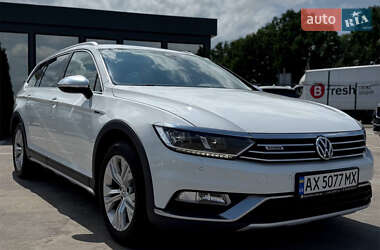 Универсал Volkswagen Passat 2018 в Киеве