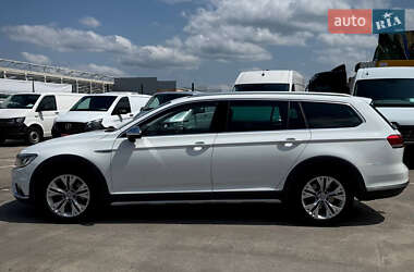 Универсал Volkswagen Passat 2018 в 