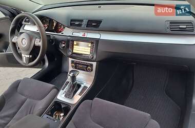 Универсал Volkswagen Passat 2010 в 