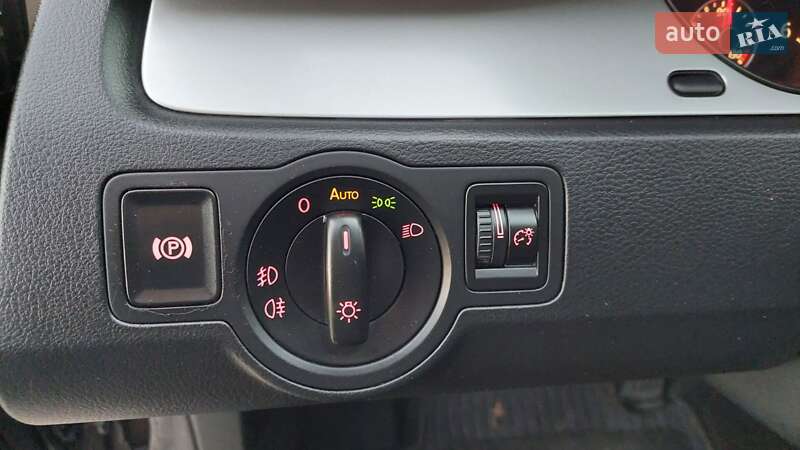 Универсал Volkswagen Passat 2010 в Одессе