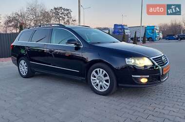 Универсал Volkswagen Passat 2010 в 